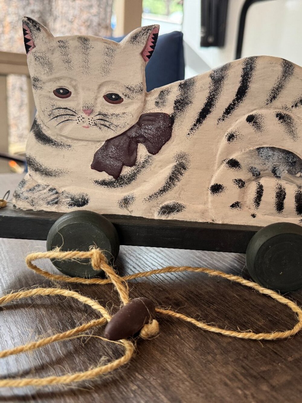 Vintage Cabin Cottage Wooden Folk Art Tabby Cat Pull Toy